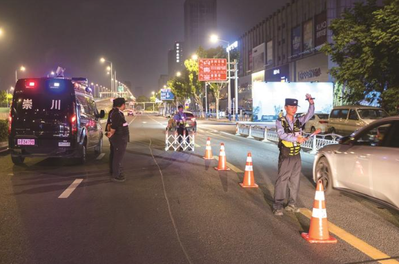 南通半月查獲“酒司機(jī)”304人