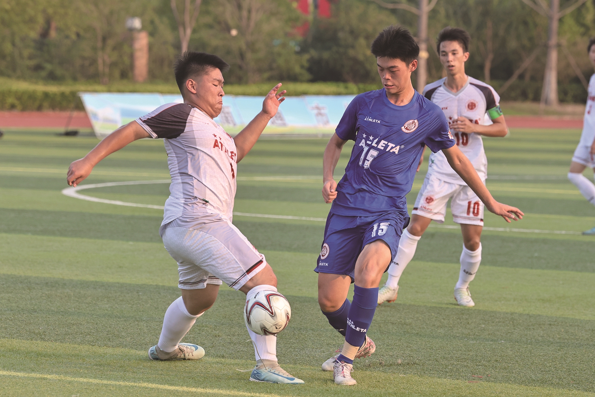 “老八所”高中校園足球爭霸賽開賽